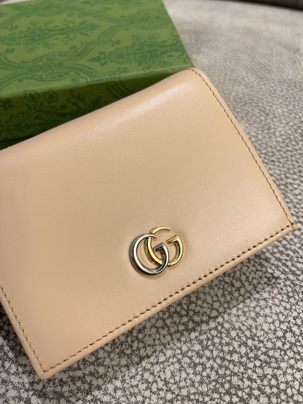 グッチ財布 レプリカ背面デザイン